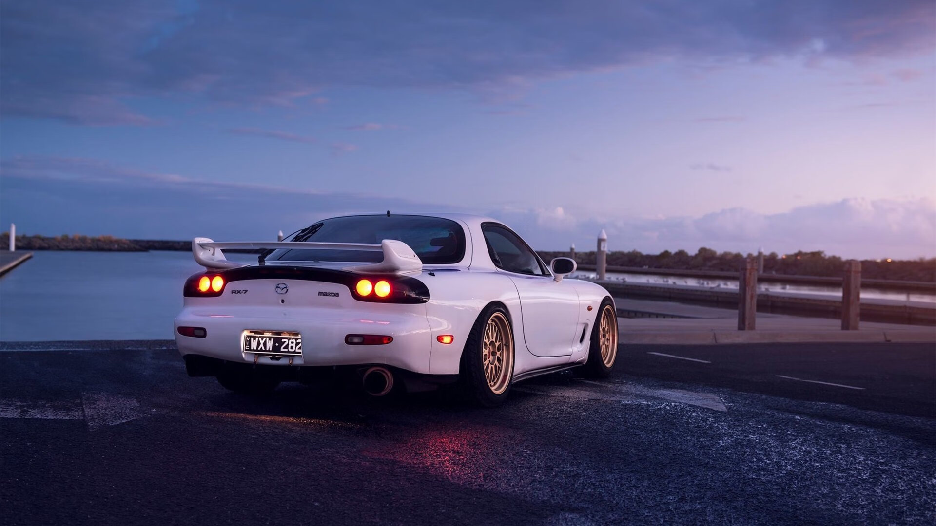 “中超联赛精彩对决不断,观赛热情持续高涨”,中超联赛现场