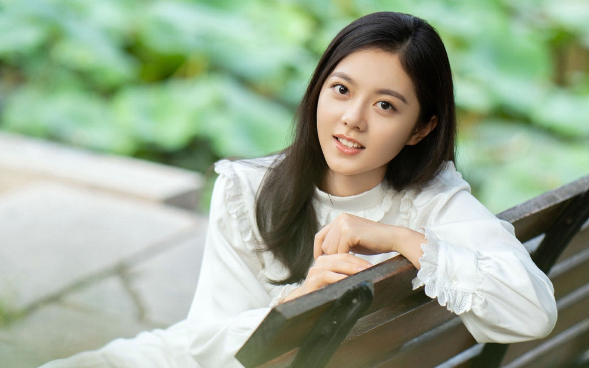 “黑哨”事件:裁判失误引发全民热议,黑哨是啥意思