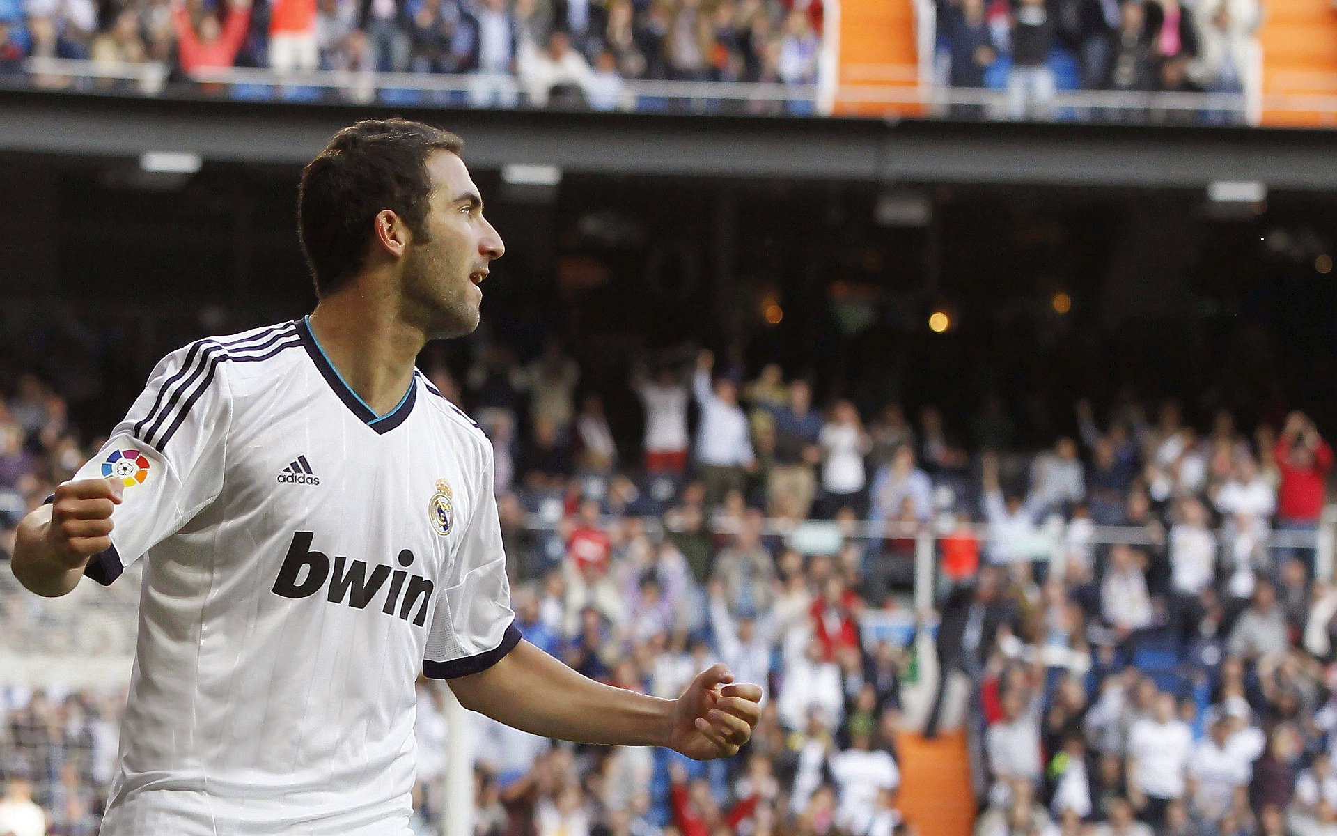 “英超争冠进入终点线,谁能笑到最后?”,英超规则怎么夺冠